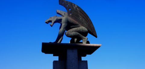 La tuna de las tinieblas